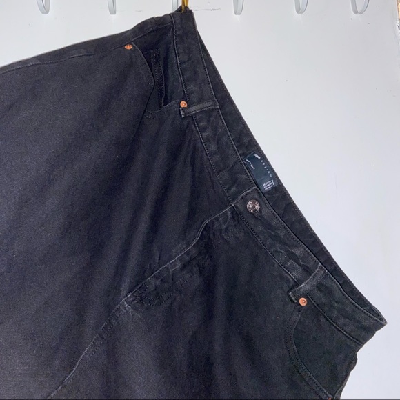 ASOS Black High Waisted Plus Size Mom Jeans - Picture 7 of 9